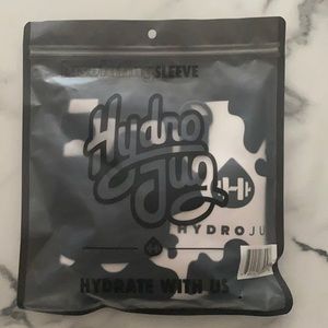 Cow print Hydrojug sleeve